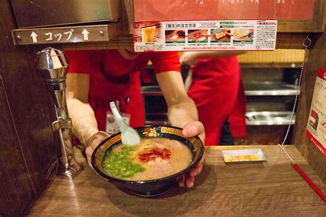 一蘭 バイト 口コミ ～ラーメン屋で働く夢と現実～