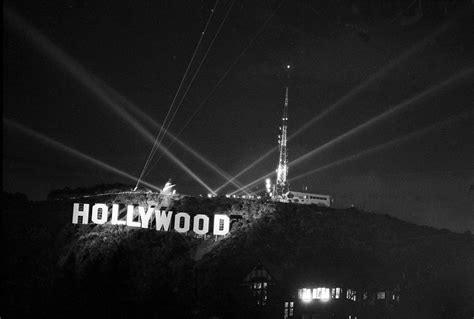  ¡El misterio de Hollywood en blanco y negro: ¿Se atreverá a descubrir la verdad detrás de las luces de la fama?