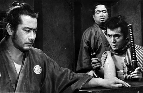  Yojimbo: Un Clásico Desconocido de Samurais y Traiciones en un Pueblo Polvoriento